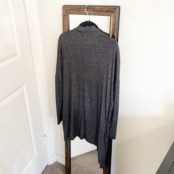 Mind Code black cardigan - Picture 2 of 4